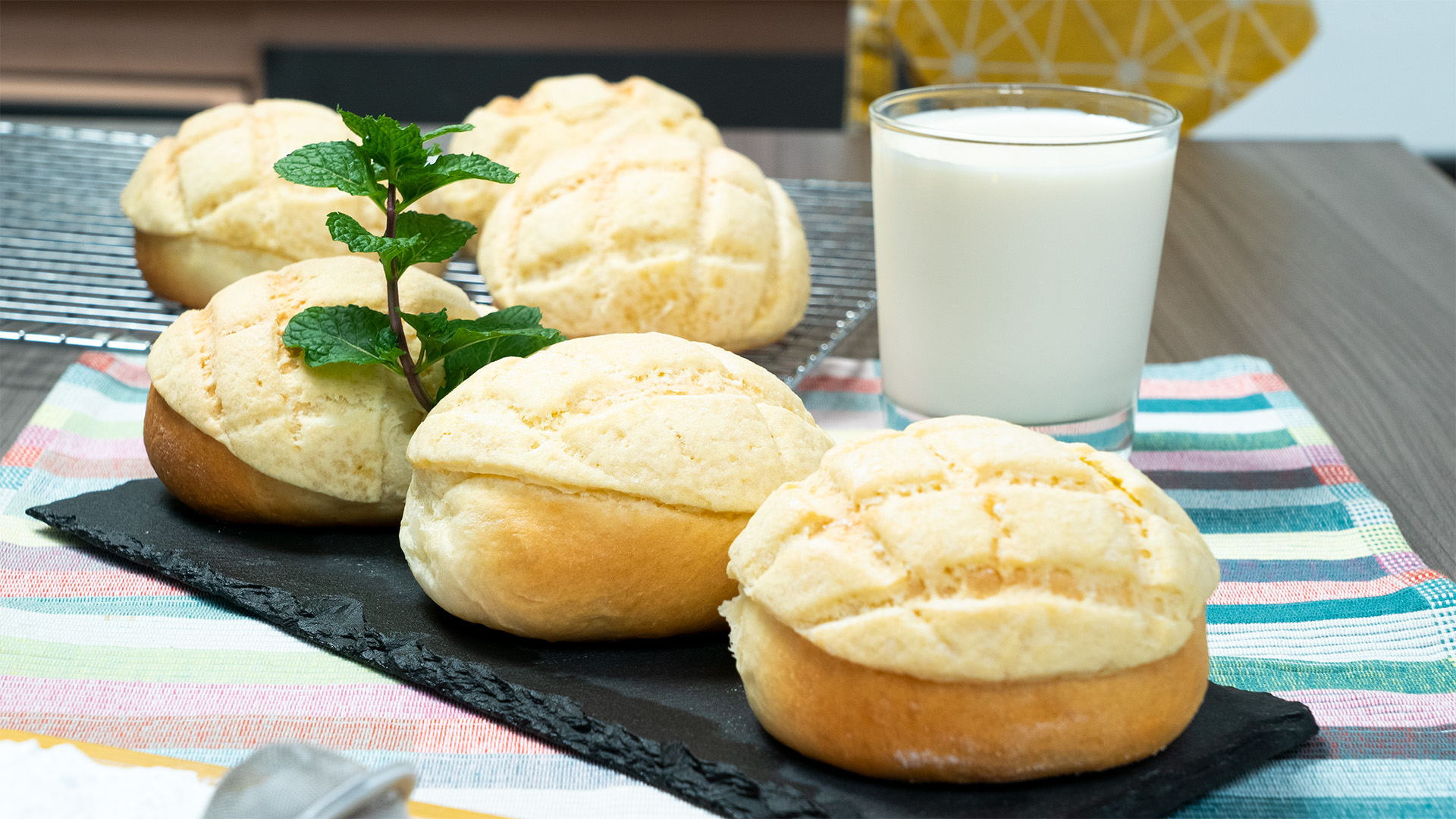 Roti Melon ala Jepang Tastemade