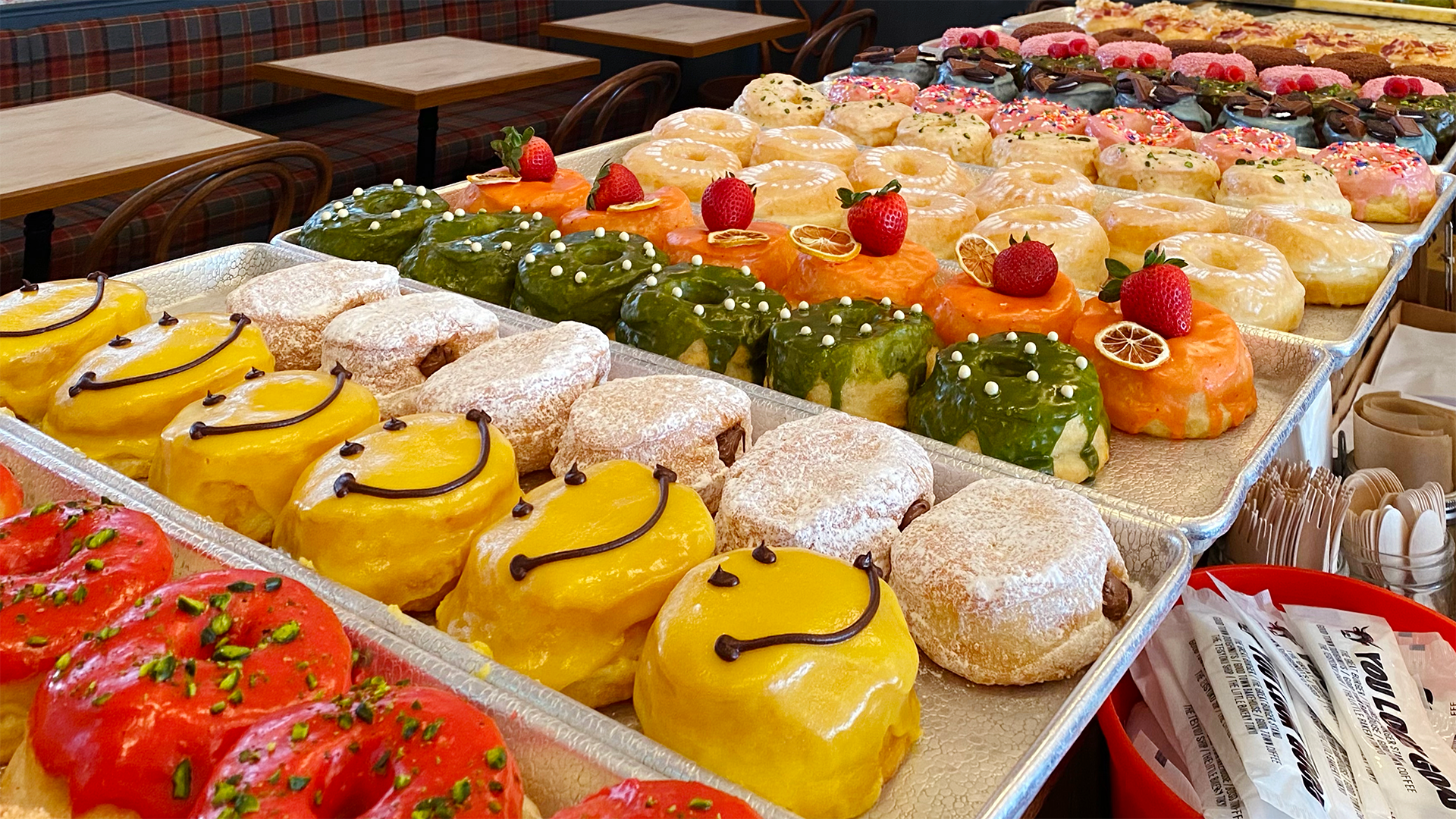 無限ドーナツ】原宿で大人気のおしゃれすぎるドーナツができるまで