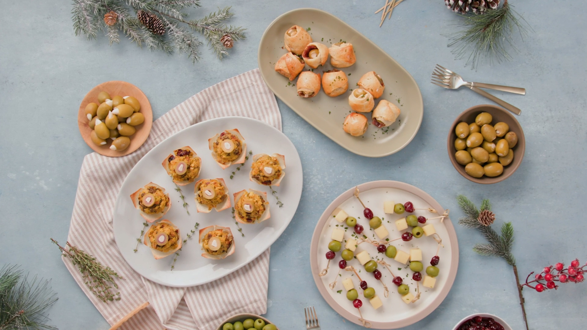 Turkey Sausage Stuffing Wonton Cups Studded with Garlic Stuffed Olives