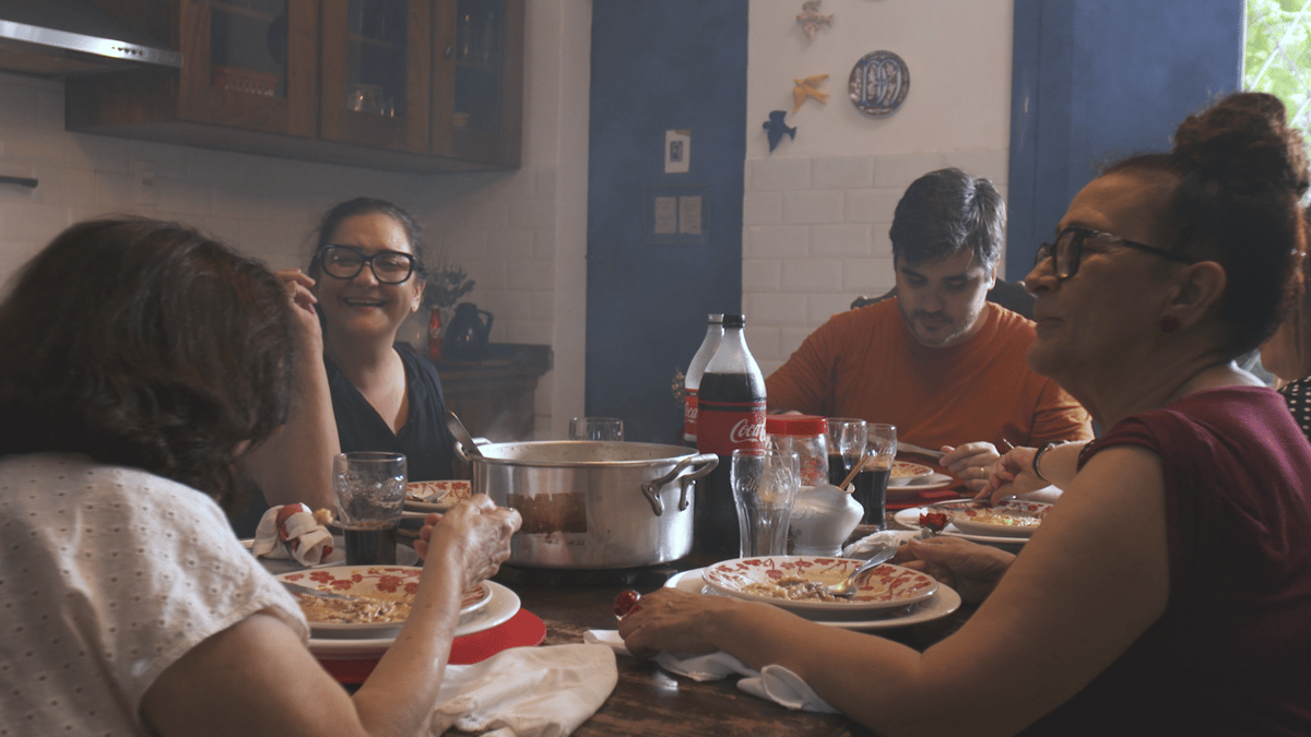 coca-cola-comer-juntos_hero_16x9.png