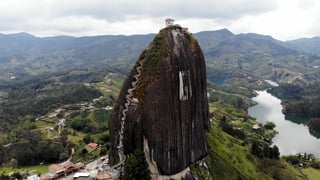 tm-travel-pedra-de-guatape_l_THUMB.jpg