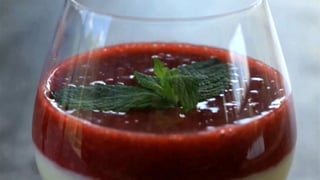 PANNA_COTTA_DE_MORANGO_THUMB_1080x1080---auto-cropped.jpg