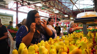 tm-travel_montreals-jean-talon-market_l_thumb.jpg
