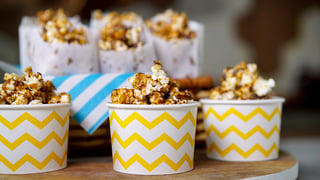 pipoca-com-caramelo-e-chocolate_l_thumb.jpg