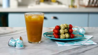 espetinho-caprese-com-espresso-e-gin-citrico-gelado_l_thumb.jpg