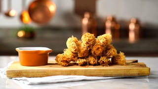 9155d8f7-iscas-de-frango-empanadas-em-bifum_l_thumb---auto-cropped.jpg