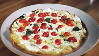 thumbnailpizzadericota|marinando---auto-cropped.jpg