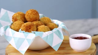 bolinhas-de-pure-de-batata-com-queijo_l_thumb.jpg