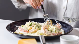 RAVIOLI-AO-MOLHO-CREMOSO-DE-CAMAROES-E-LIMAO_l_thumb.jpg