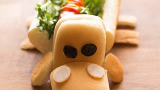 HOT DOG 1X1-1---auto-cropped.jpg