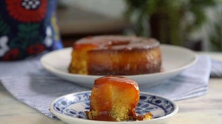 pudim-de-queijo-com-calda-de-goiabada_landscapeThumbnail_pt.jpeg