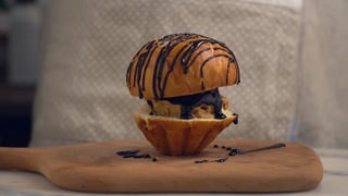 hamburguer-de-sorvete_landscapeThumbnail_pt.jpeg