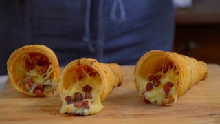 pizza-cone-de-massa-folhada_landscapeThumbnail_pt.jpeg