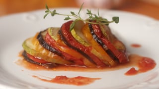 comida-de-cinema_s1e1_receita-de-ratatouille-do-filme_landscapeThumbnail_pt.jpeg