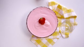 STRAWBERRY AND CREAM MOUSSE THUMB 1920x1080