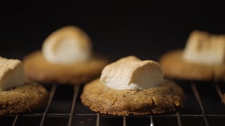 cookie-com-marshmallow_landscapeThumbnail_pt.jpeg