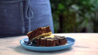 wafer-recheado-com-sorvete_landscapeThumbnail_pt.jpeg