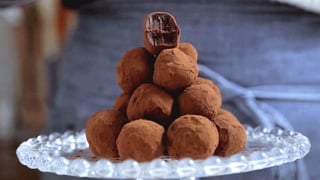 trufas-de-chocolate_landscapeThumbnail_pt.jpeg