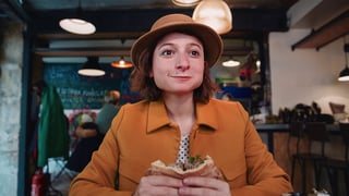 alice-em-paris_s1e4_melhor-pao-pita-de-todos_landscapeThumbnail_pt.png