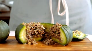 mini-aboboras-recheadas-com-carne-moida_landscapeThumbnail_en-US.jpeg