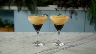 creme-de-papaia-com-cassis_landscapeThumbnail_pt.jpeg