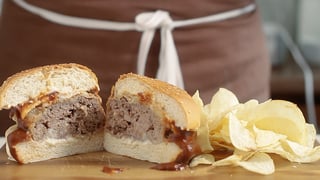 hamburguer-empanado_landscapeThumbnail_en-US.jpeg