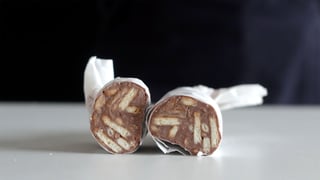 salame-de-chocolate_landscapeThumbnail_en-US.jpeg
