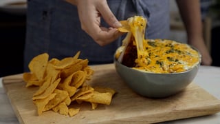 chilli-com-carne-e-cheddar-gratinado_landscapeThumbnail_en-US.jpeg