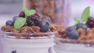 max-thumbnail-episode-verrine-de-granola-e-iogurte