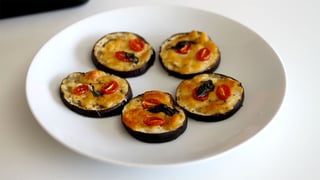 pizzinha-de-berinjela_landscapeThumbnail_en-US.jpeg