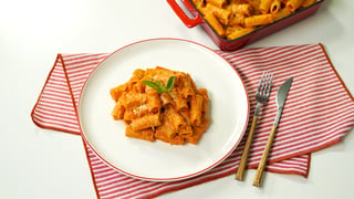 rigatone-ao-molho-pesto-vermelho_l_thumb.jpg