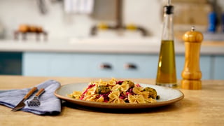 farfalle-com-almondegas-de-abobrinha_L_THUMB.jpg
