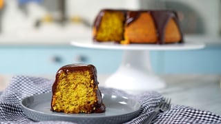 bolo-de-laranja-formigueiro-com-calda-de-chocolate_p_thumb.jpg