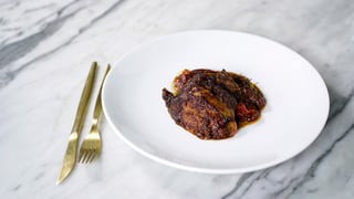pernil-de-cordeiro-ao-vinho-tinto_l_thumb.jpg