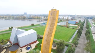 tm-travel-parede-de-escalada-excalibur-na-holanda_l_thumb.jpg