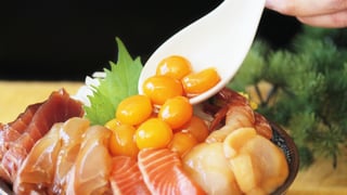 うずら漬け海鮮丼_L.png