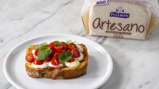 bruschettas-de-tomate-e-manjericao_l_thumb.jpg