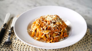 tagliatelle-bolognese_l_thumb.jpg