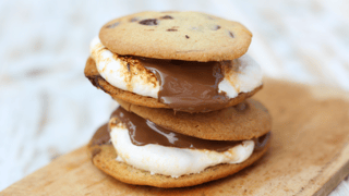 smores-cookie-sandwiches_landscapeThumbnail_en-UK.png