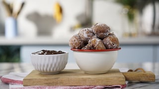 bolinho-de-chuva-de-cenoura-com-calda_l_thumb.jpg