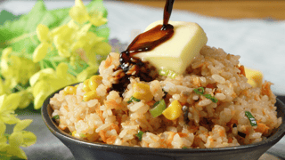 醤油バターコーンと鮭の炊き込みご飯_L.png