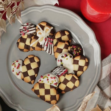 あみあみしてね】ハートの編み込みクッキー💝 | TASTEMADE