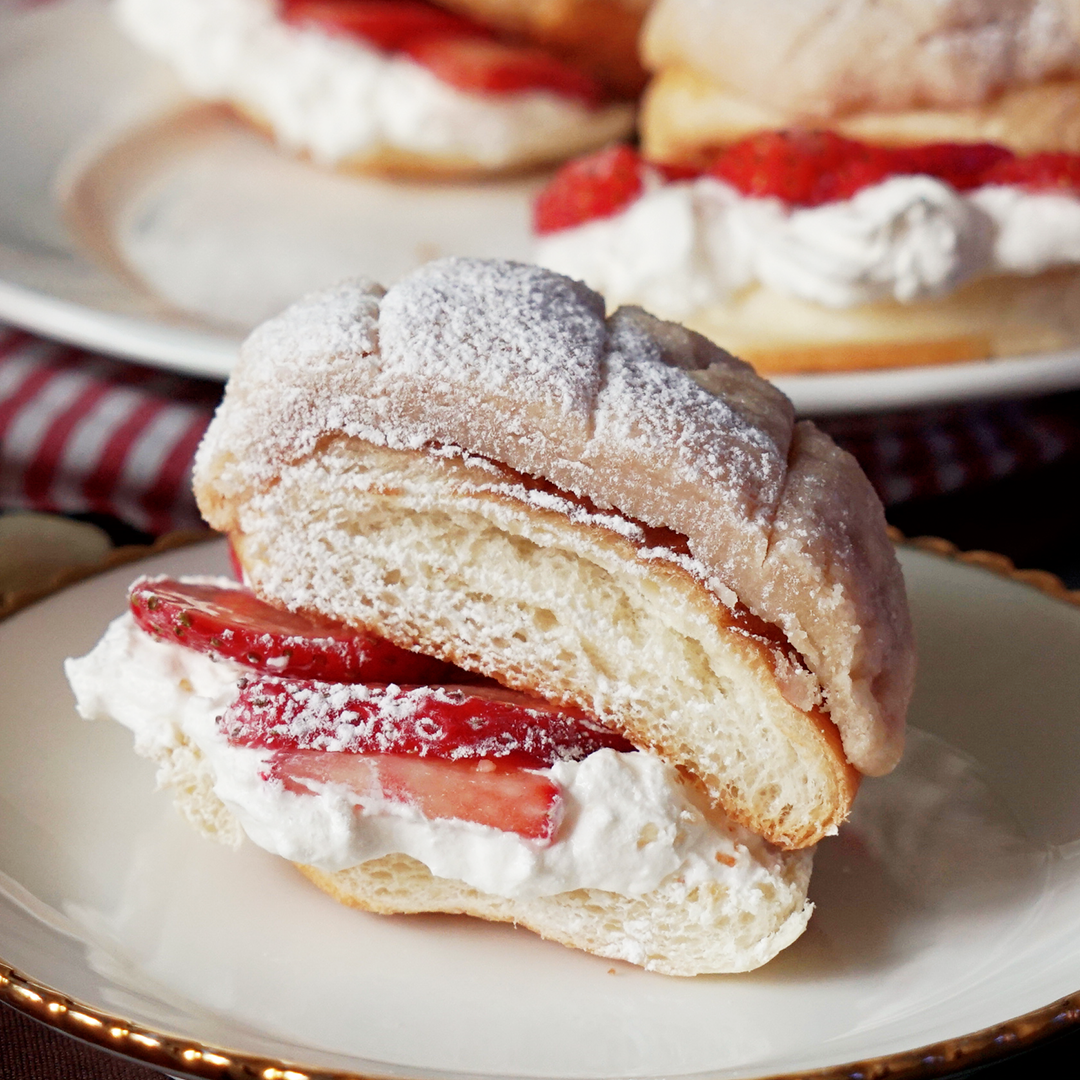 Strawberry & Cream Bread Tastemade