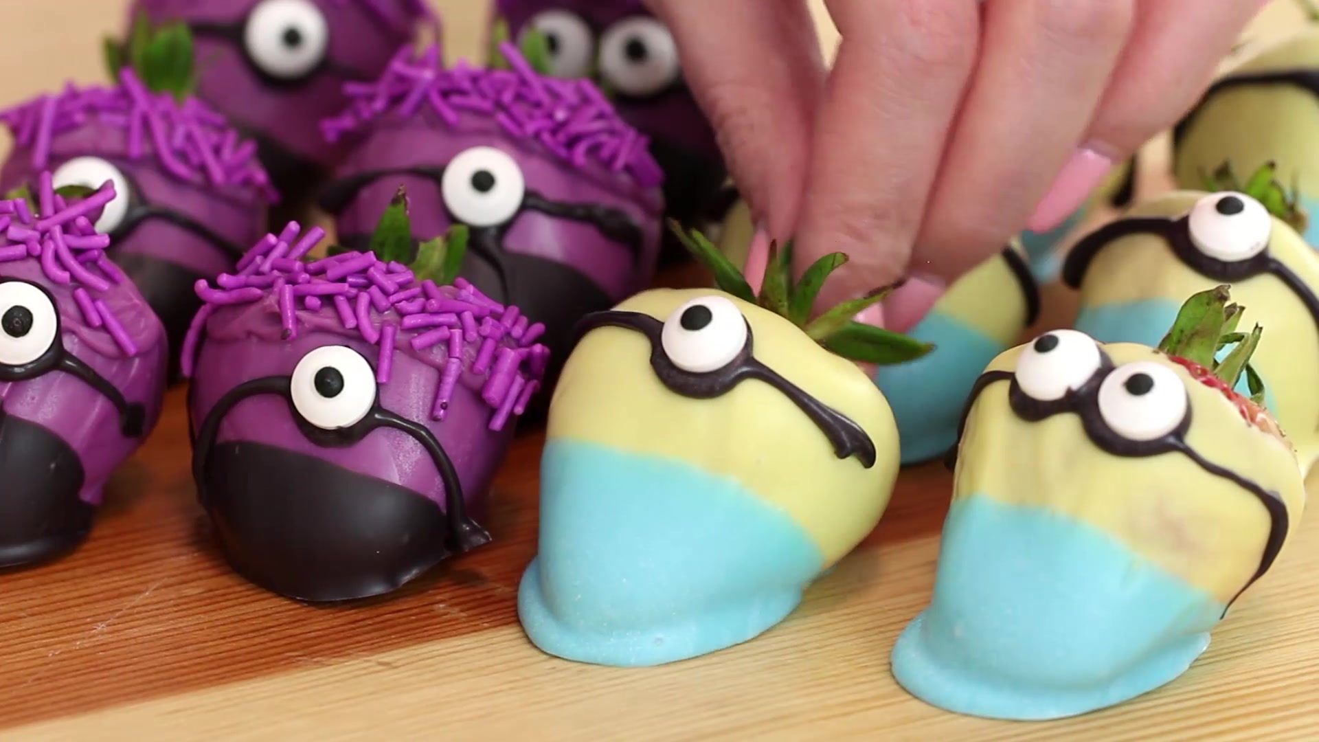 Minion Chocolate Strawberries Tastemade